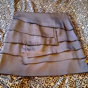 H&M grey skirt